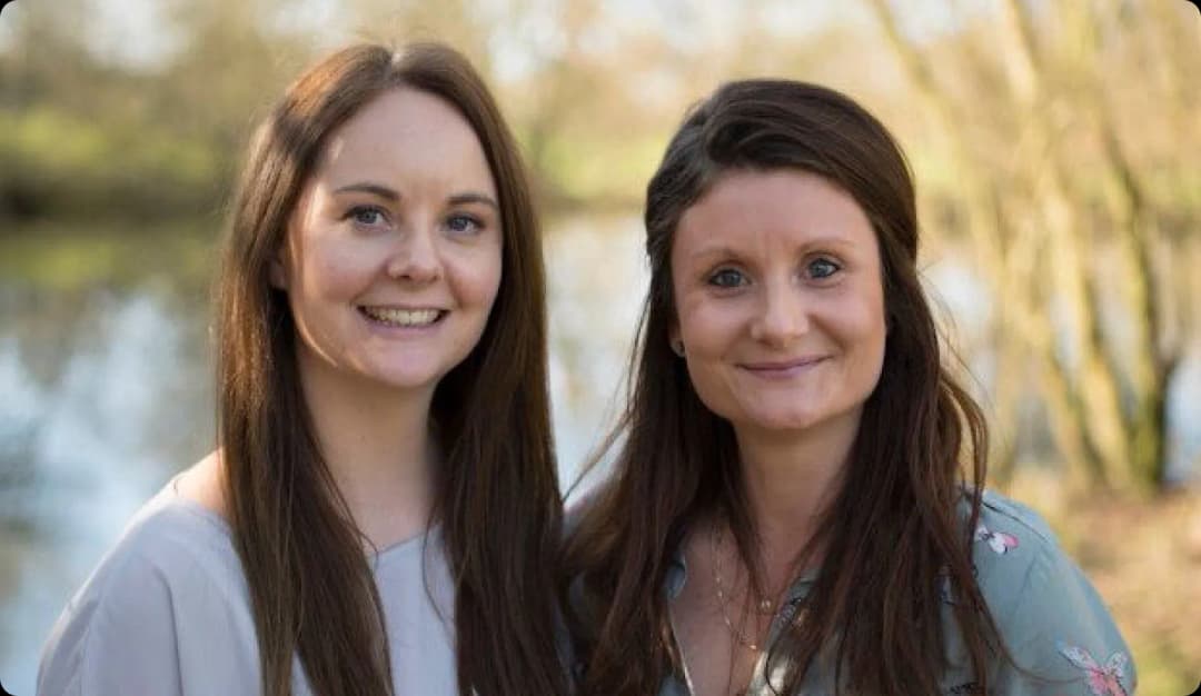Happiful co-founders and sisters, Aimi Maunders and Emma Hursey