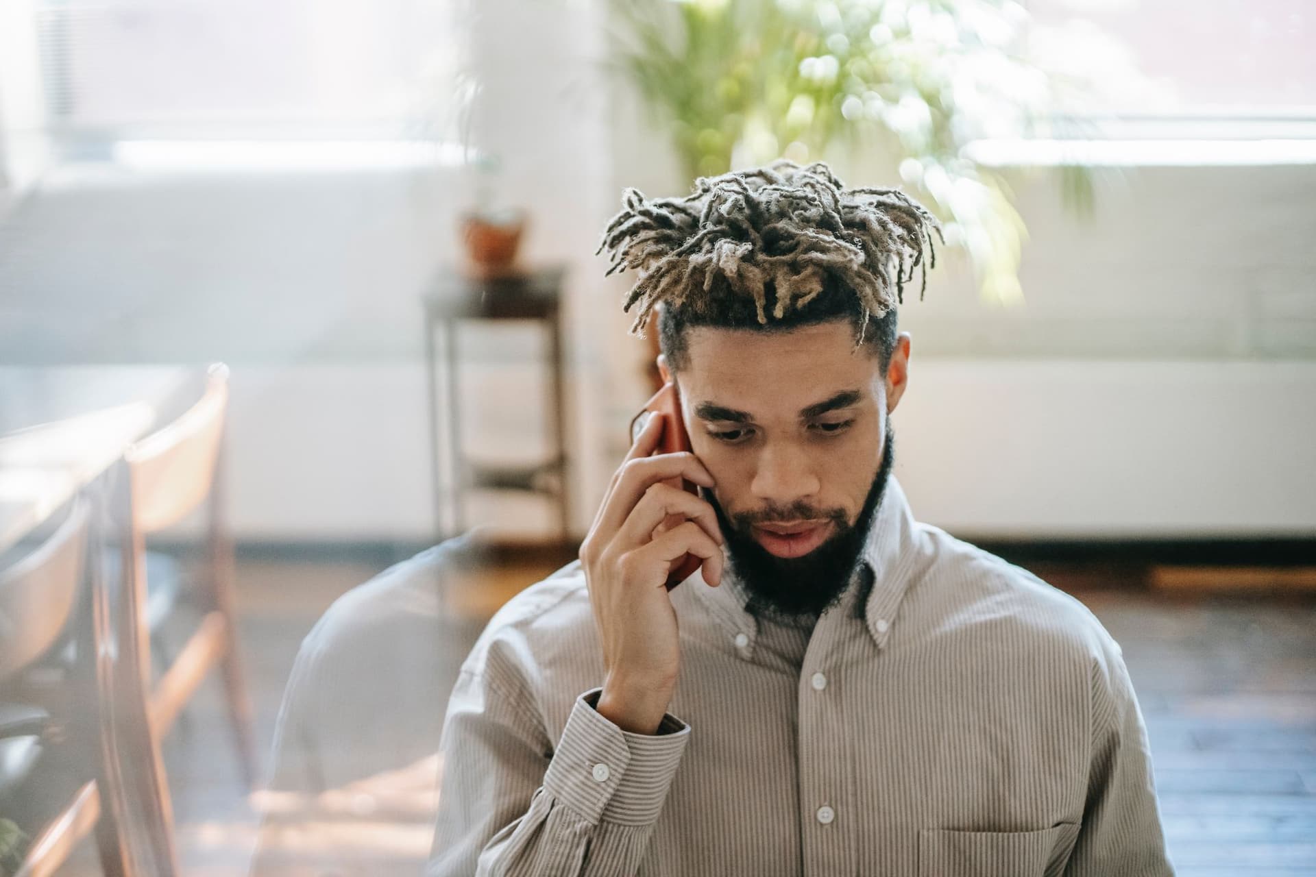 Survey reveals UK workers feel under pressure to hide mental health struggles at work