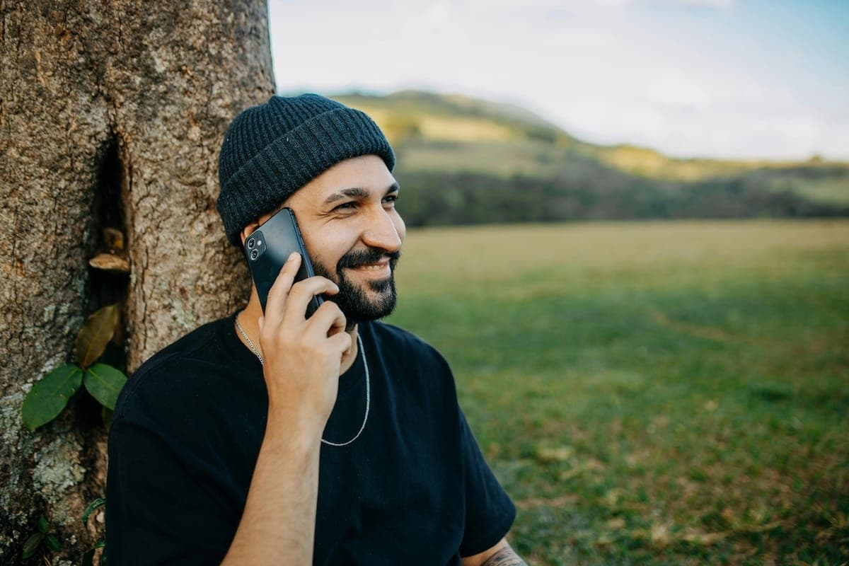 How to support a long-distance friend