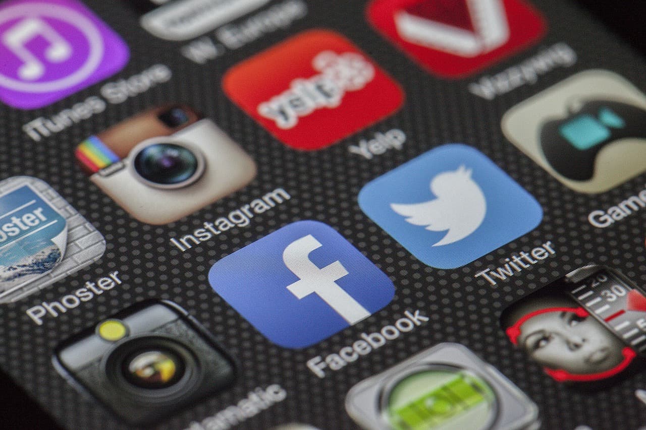 Instagram and Facebook look to tackle social media addiction with time limit tools