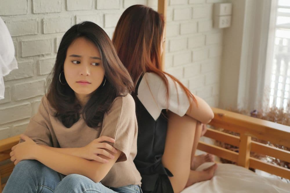 8 warning signs of an unhealthy friendship