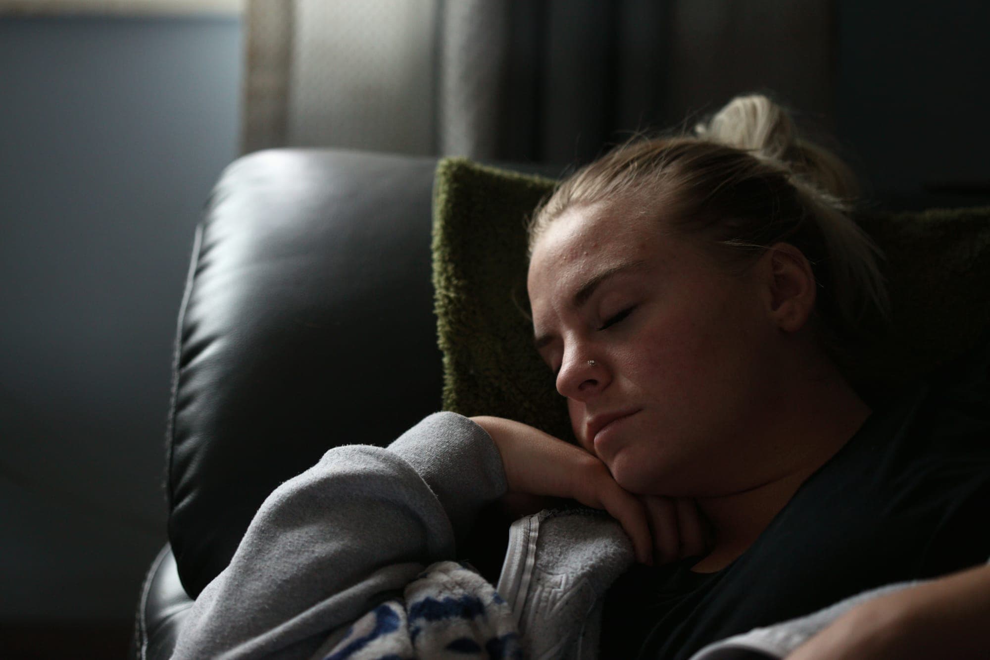 What are micro naps and can they improve wellbeing?
